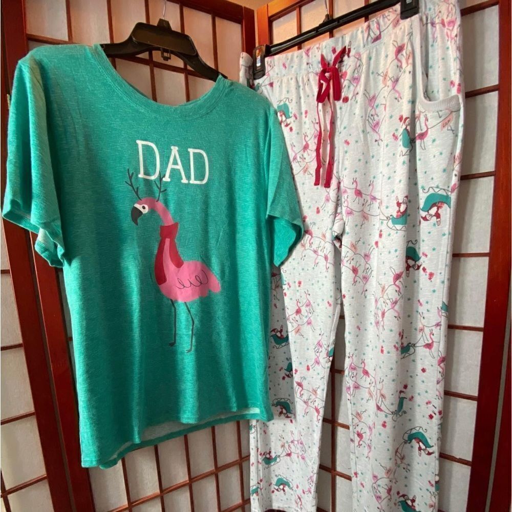 JACLYN INTIMATES Men’s Medium “Dad” Christmas Flamingo Pajama Set